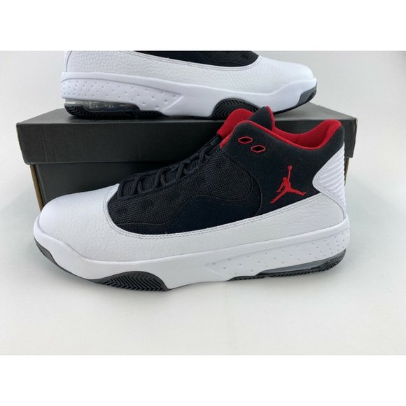 Nike Jordan Max Aura 2 White Black Red Men's Size 11 Shoes Bred - Picture 4 of 12